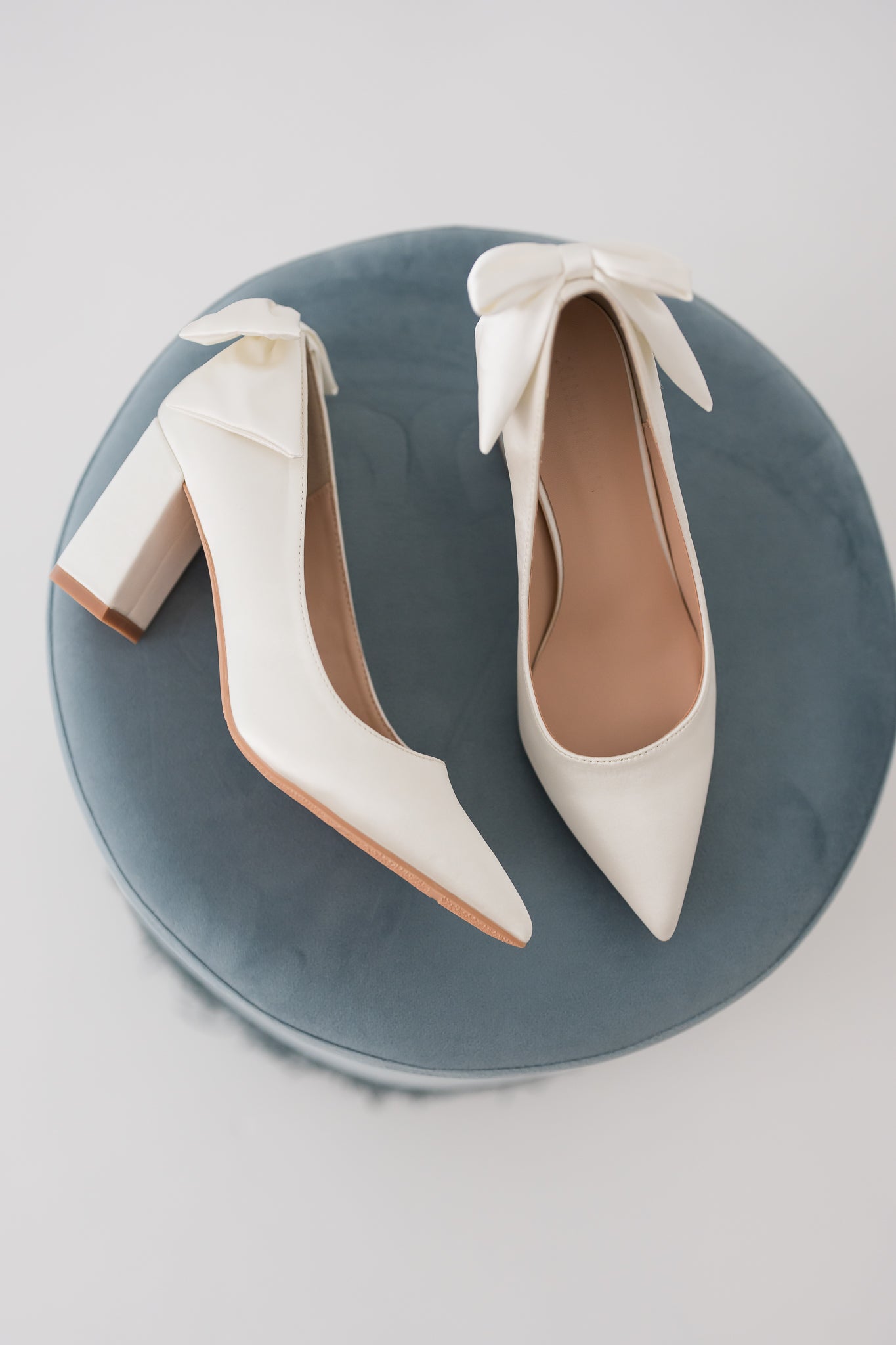 Chloe Satin Bow Chunky Heels US 5.5 / White Chloe Satin Bow Chunky Heels US 5.5 / White