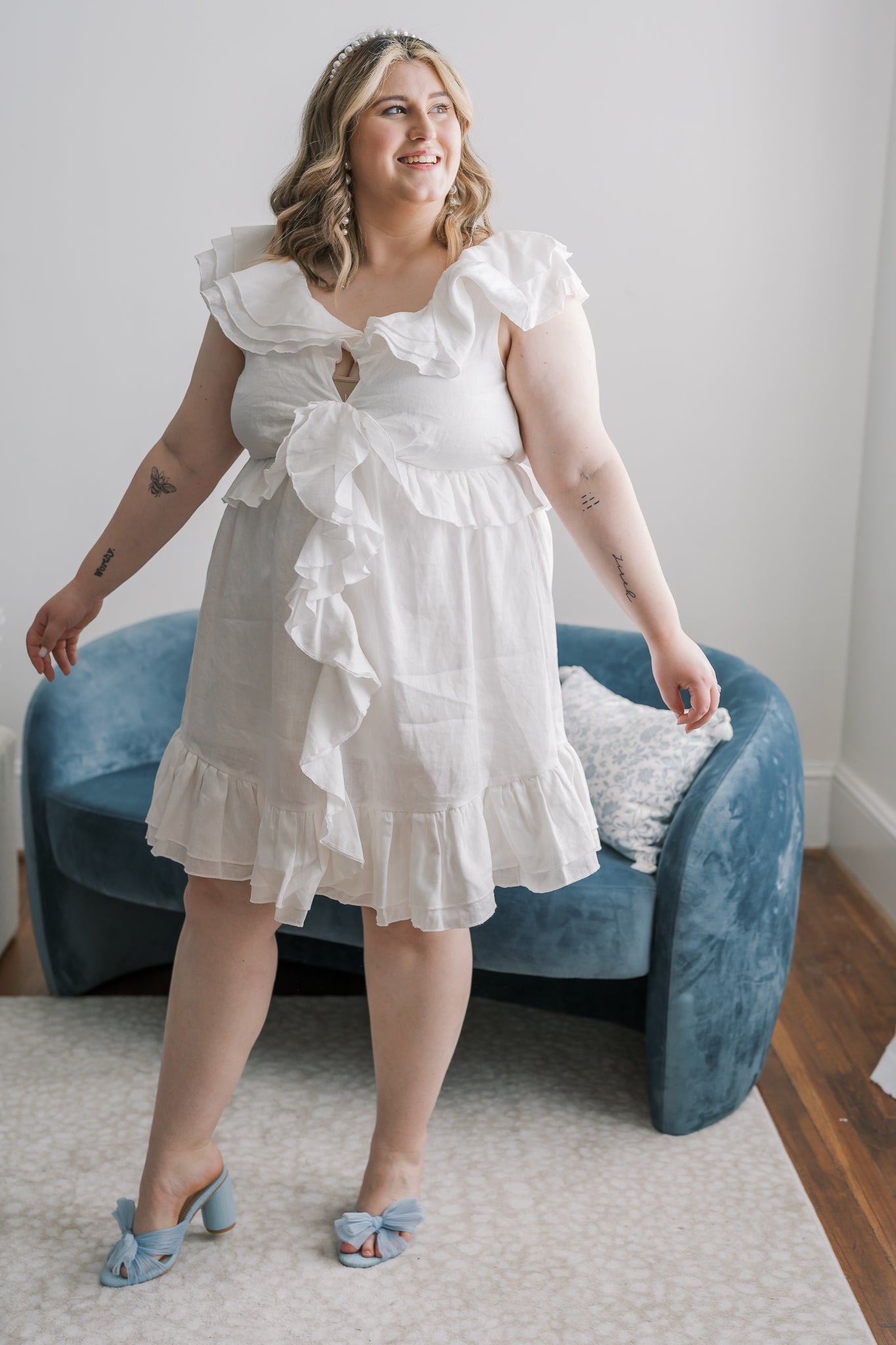 PLUS V-Neck Ruffle Tie Linen Mini Dress