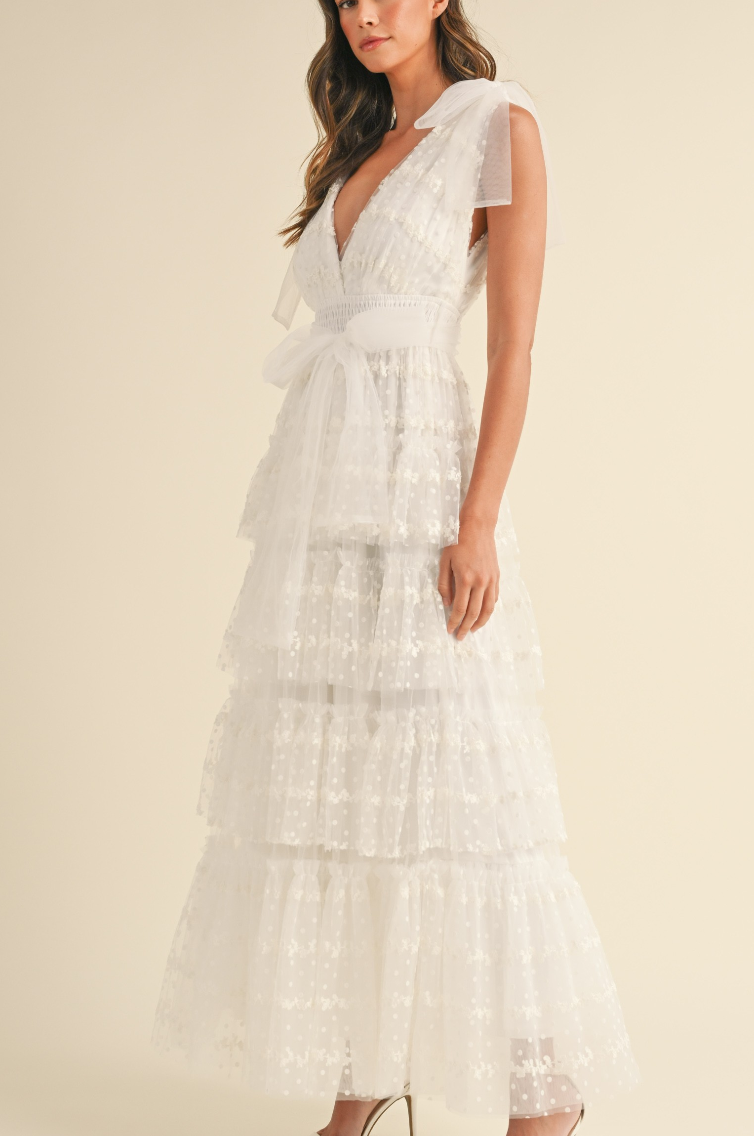 Dot Lace Mesh Tiered Ruffle Maxi Dress M / Off White Dot Lace Mesh Tiered Ruffle Maxi Dress M / Off White