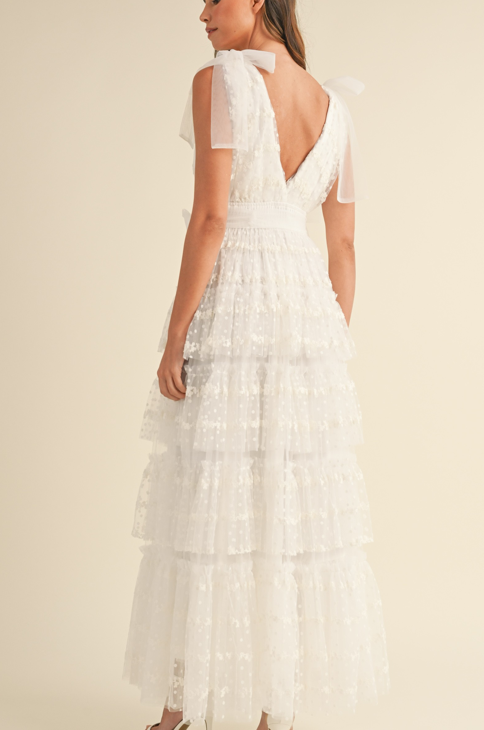 Dot Lace Mesh Tiered Ruffle Maxi Dress M / Off White Dot Lace Mesh Tiered Ruffle Maxi Dress M / Off White