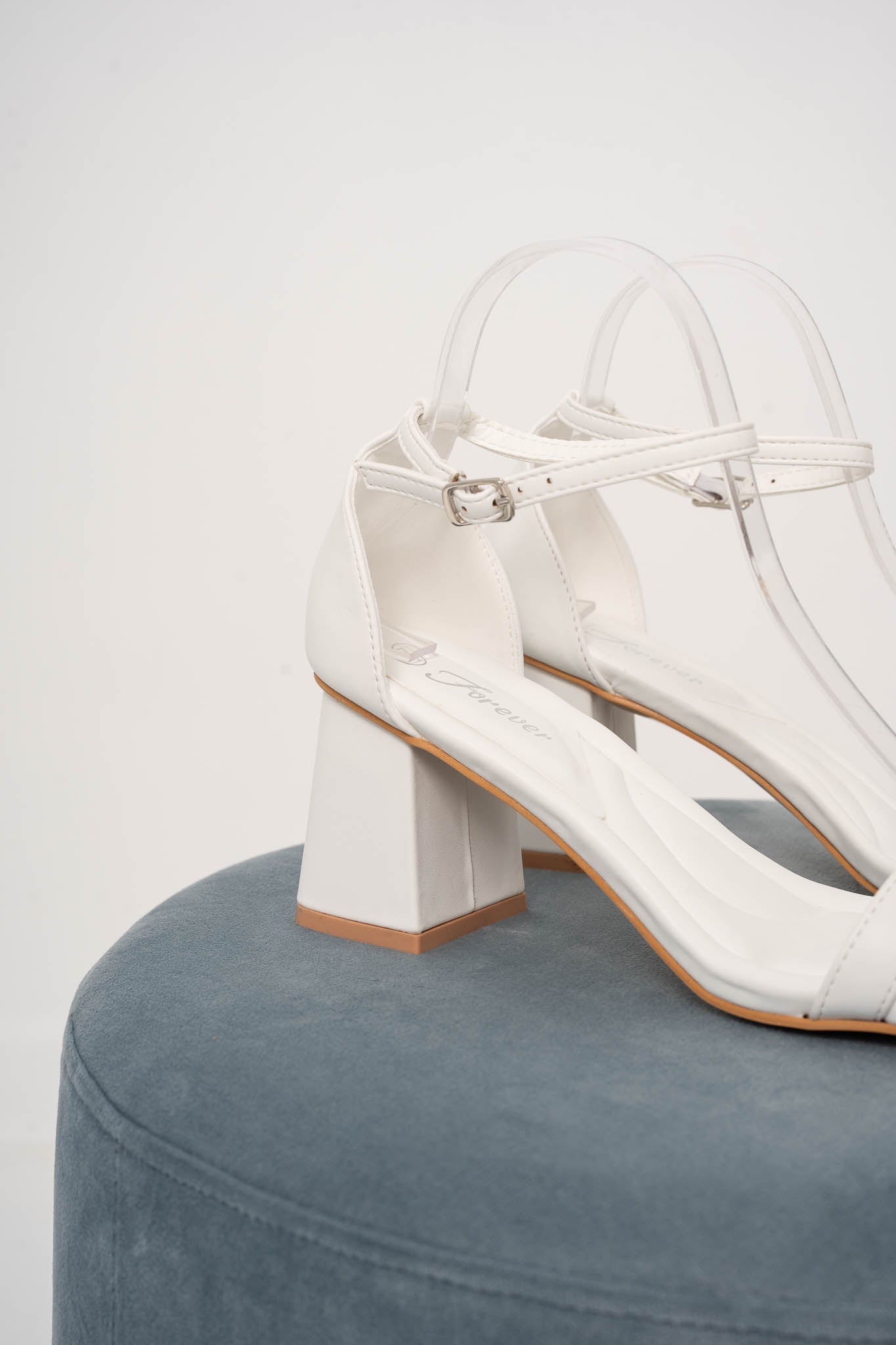 Deseree Heels