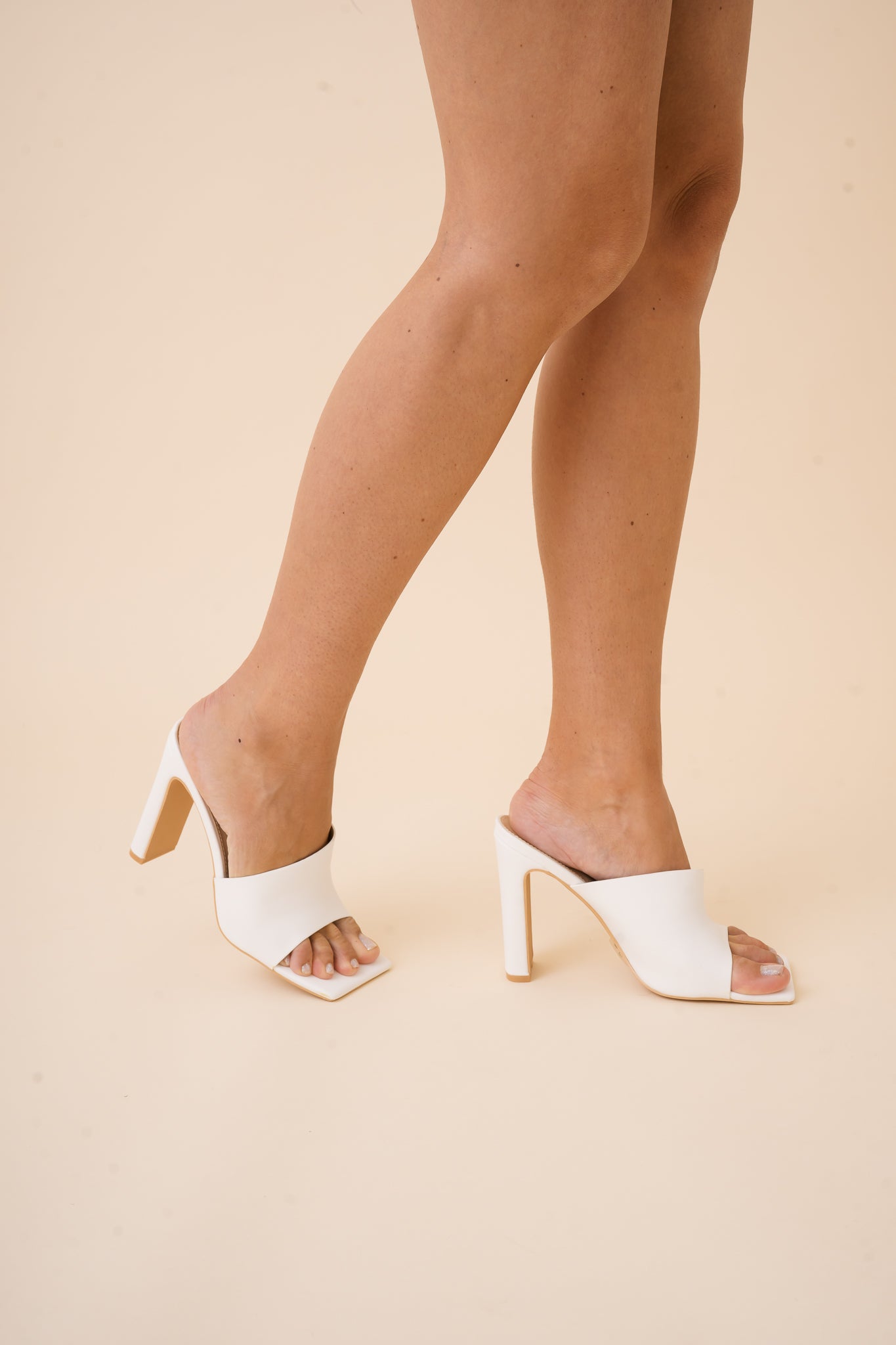 Maelee White Mule Heels