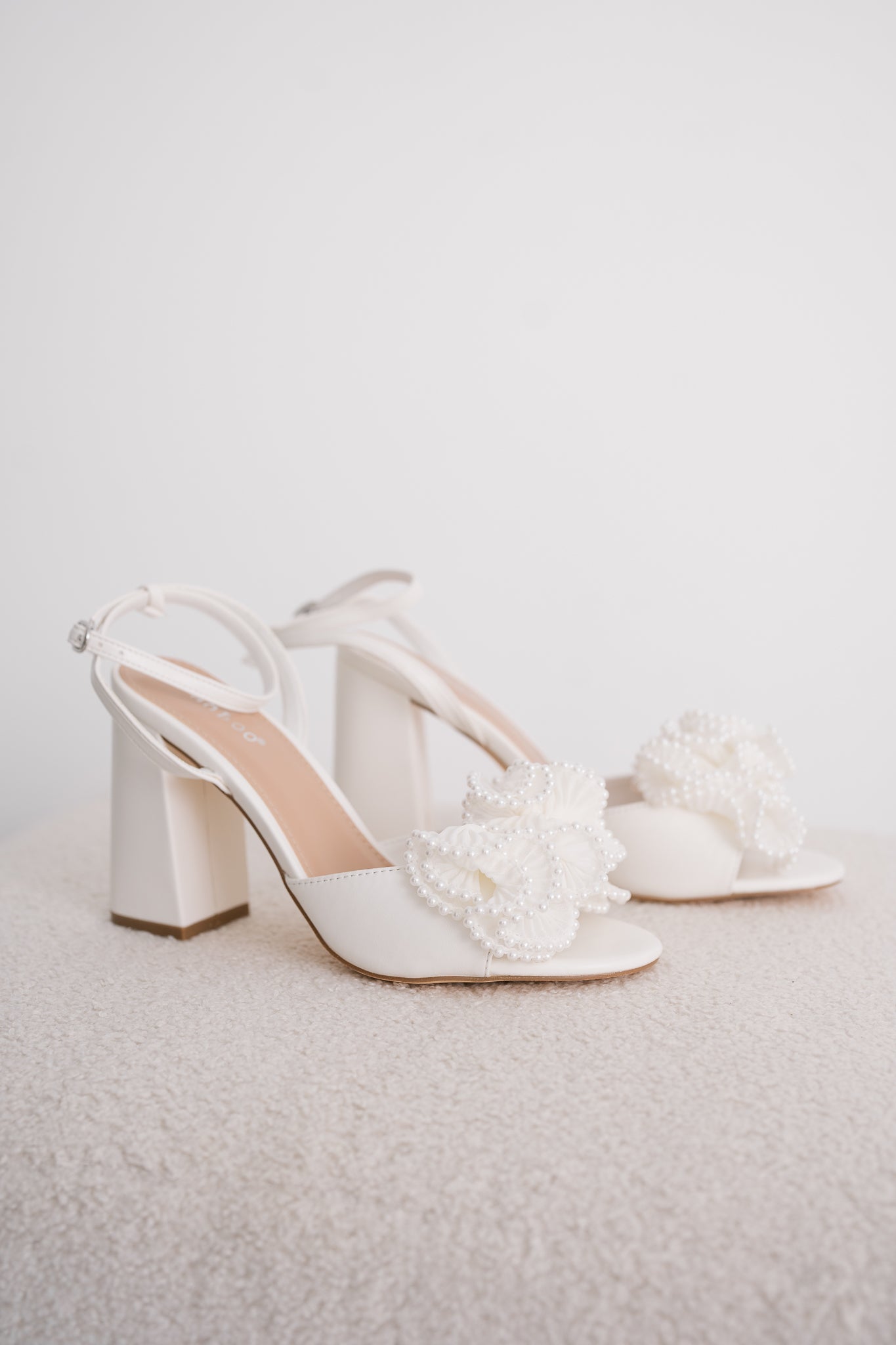 Liberty Pearl Bow Heel