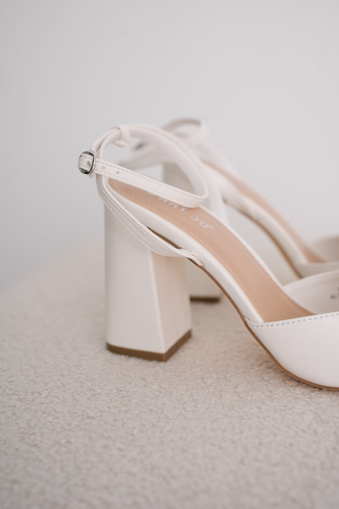 Liberty Pearl Bow Heel