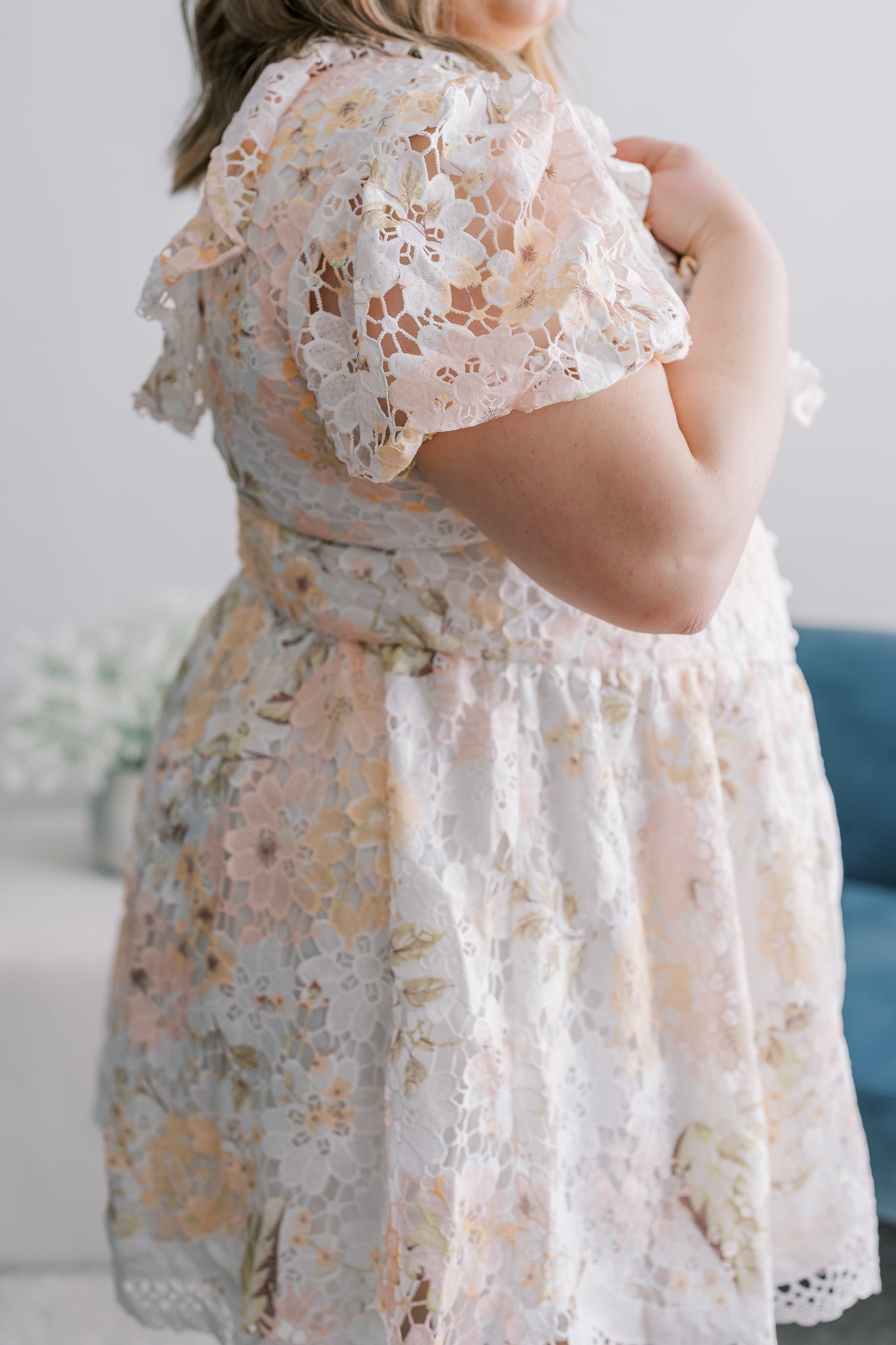 PLUS Short Puff Sleeve Floral Lace Dress